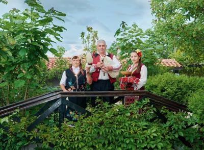 BULGARIAN VILLAGE FIESTA - BATA 0